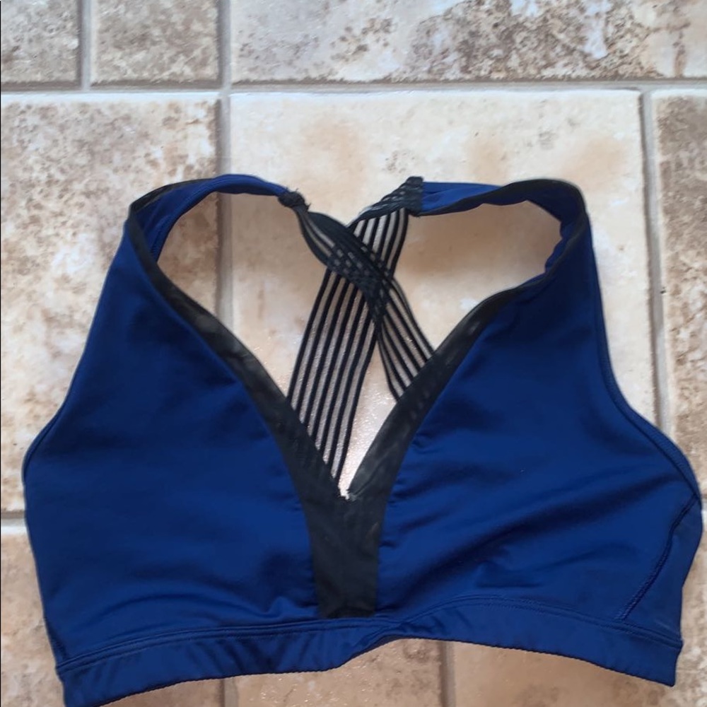 Light worn Victoria’s Secret sports bra